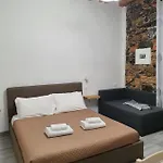 5 Terre Station Rooms